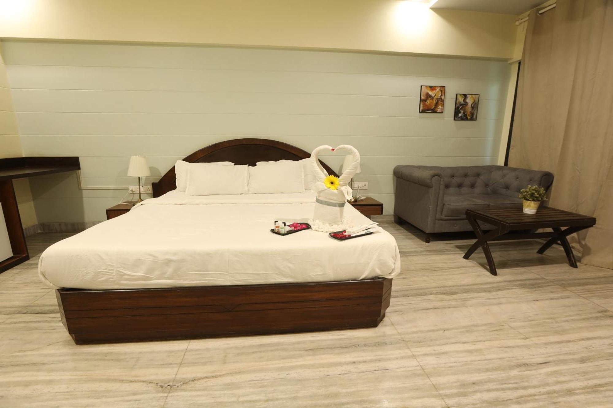 Country By Kempinski And - International Airport 3* Bombay